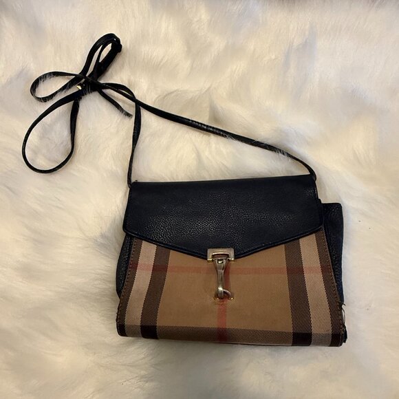 Burberry Crossbody - Picture 1 of 7